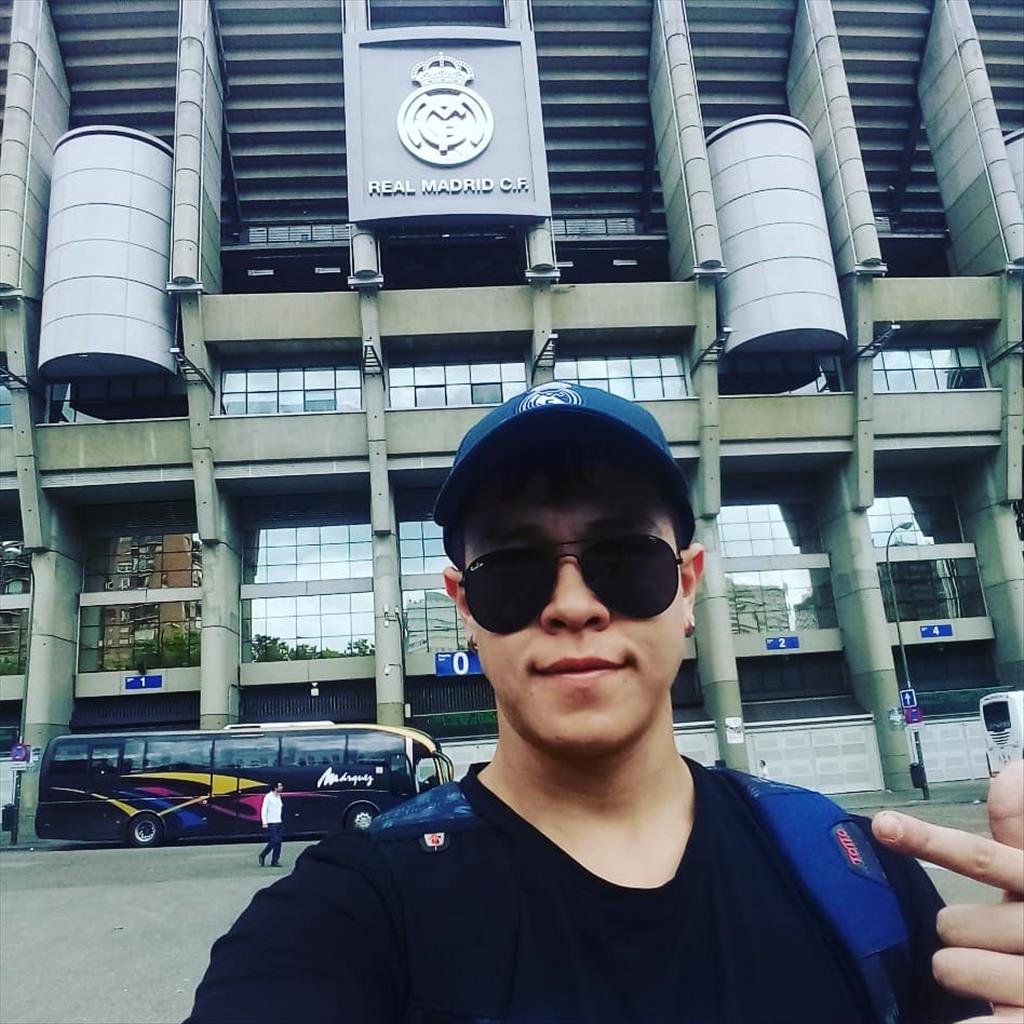 Kevin steven busca trabajo de Camarero