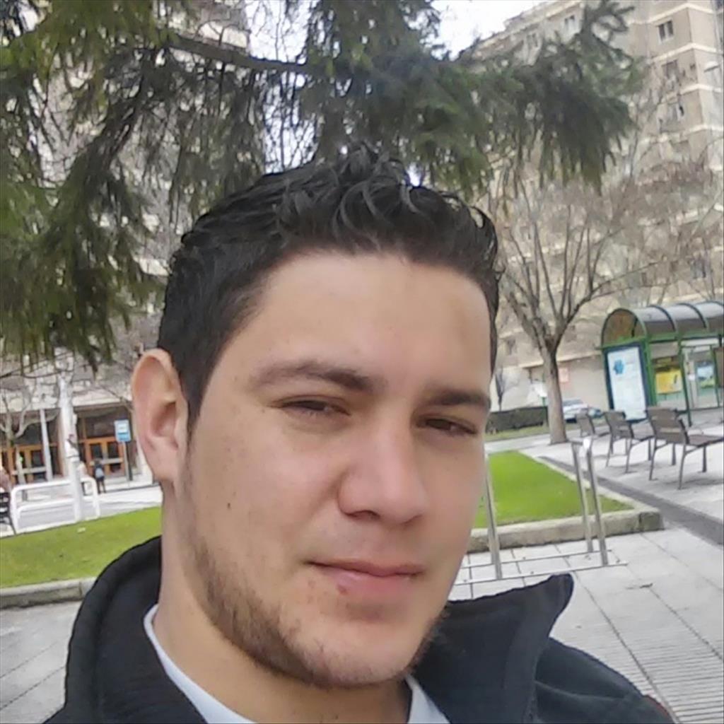 José Ali  busca trabajo de Camarero