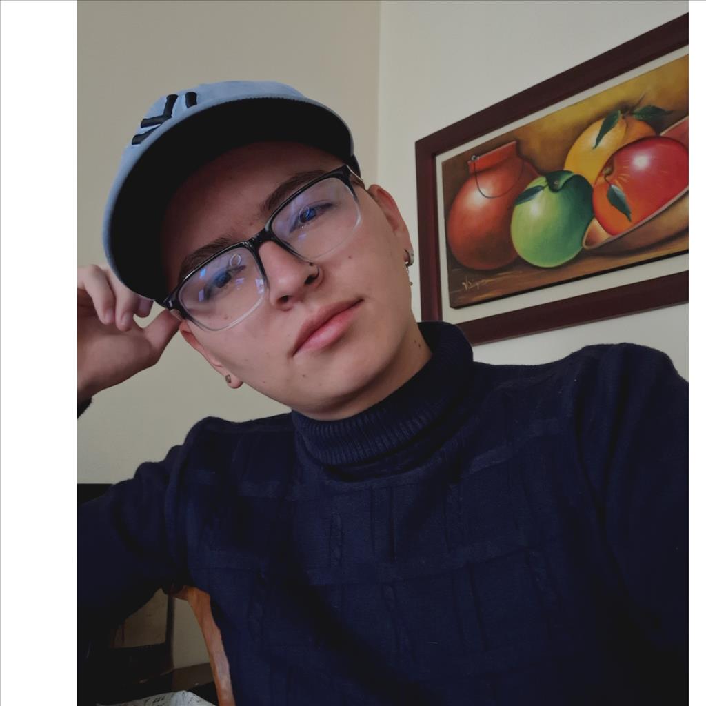 Jefferson  busca trabajo de Camarero