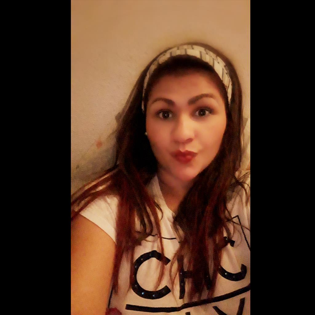 Ximena busca trabajo de Camarero
