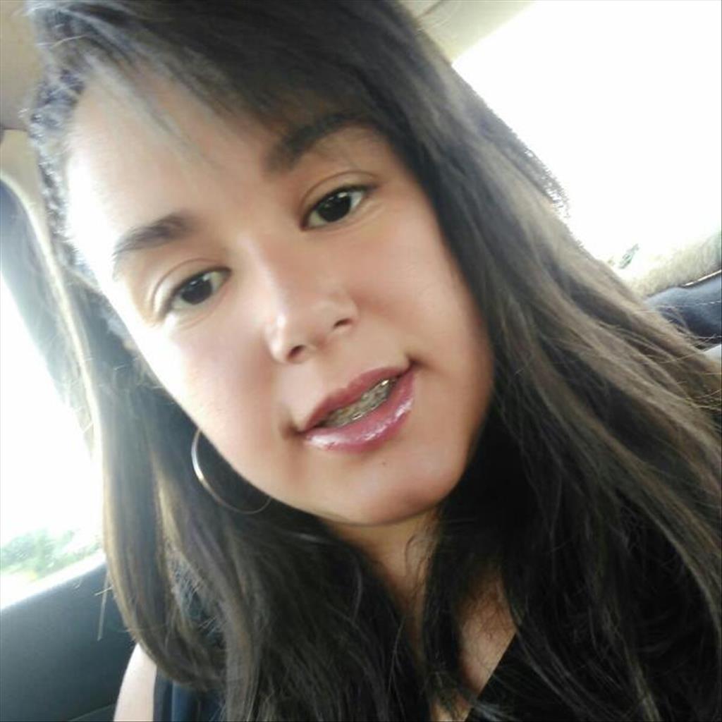 Jennifer busca trabajo de Ayudante de cocina
