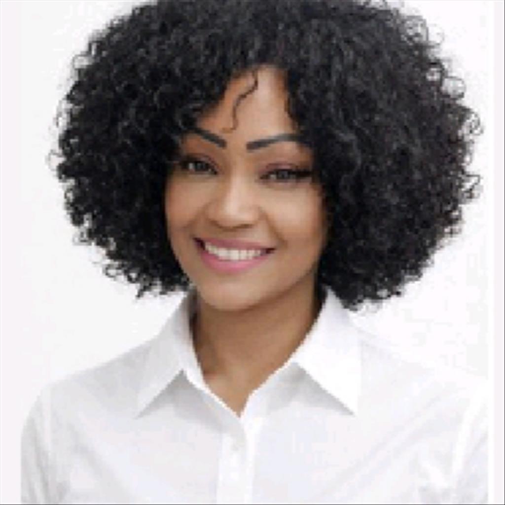 Vianny busca trabajo de Camarera