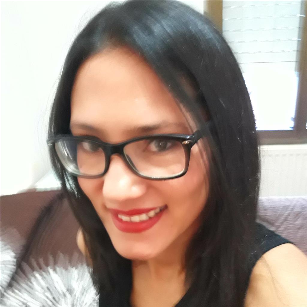 Claudia  busca trabajo de Personal de limpieza