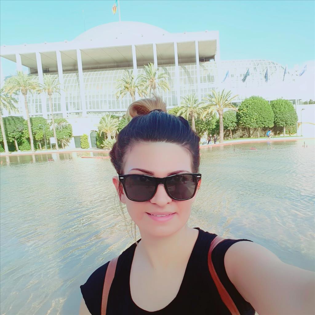 Rosana busca trabajo de Recepcionista