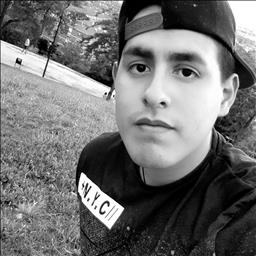 Richard Fabián está buscando trabajo de camarero o camarera.