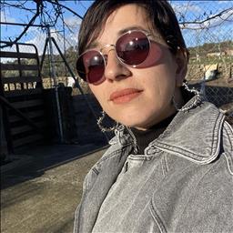 Yanira está buscando trabajo de camarero (barman) o camarera de barra o sala en Talavera de la Reina.