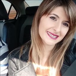 Nagore está buscando trabajo de camarero (barman) o camarera de barra o sala en Navarra. Bares, restaurantes, cafeterías o discotecas.