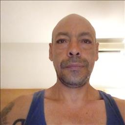 Jorge Guilianno está buscando trabajo de cocina como ayudante de cocina en un restaurante en Barcelona.