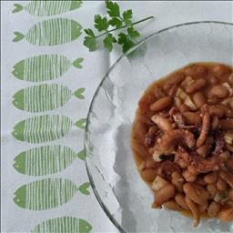 J está buscando trabajo de cocina como ayudante de cocina en Castellón de la Plana.