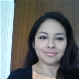 Carolina está buscando trabajo de camarero (barman) o camarera de barra o sala en Barcelona. Bares, restaurantes, cafeterías o discotecas.