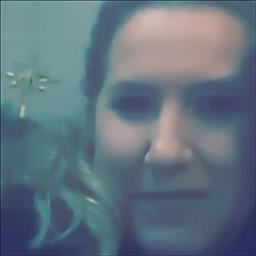 Inmaculada está buscando trabajo de cocinero o cocinera o jefe de cocina.