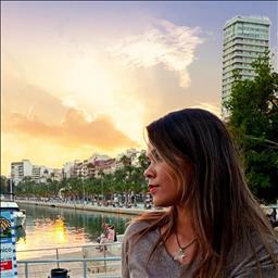 Jessica está buscando trabajo de limpieza como limpiador o limpiadora, o camarera de pisos en un hotel u hostal en Alicante.