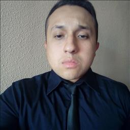Raul está buscando trabajo de cocinero o cocinera o jefe de cocina.