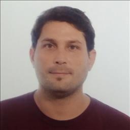 Joubert está buscando trabajo de camarero (barman) o camarera de barra o sala en Bilbao.