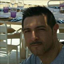 Rubén está buscando trabajo de camarero (barman) o camarera de barra o sala en Castellón. Bares, restaurantes, cafeterías o discotecas.