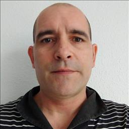 Juan Jonás está buscando trabajo de camarero (barman) o camarera de barra o sala en Fuengirola.