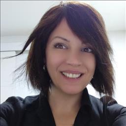 Marcela está buscando trabajo de limpieza como limpiador o limpiadora, camarero o camarera de pisos en Granada.