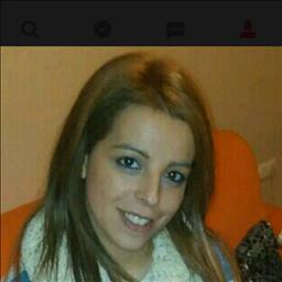 Eva está buscando trabajo de limpieza como limpiador o limpiadora, o camarera de pisos en un hotel u hostal en Sevilla.