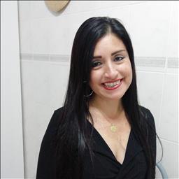 luz está buscando trabajo de camarero (barman) o camarera de barra o sala en Bilbao.