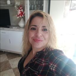 Raquel está buscando trabajo de cocina como ayudante de cocina en Torrejón de Ardoz.