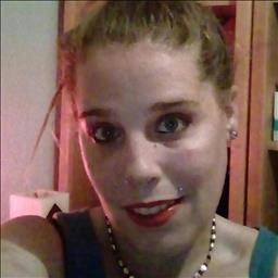 Nerea está buscando trabajo de cocina como ayudante de cocina en un restaurante en Bizkaia.