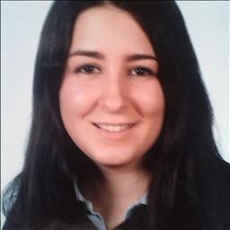 Triana está buscando trabajo de recepcionista en Alcobendas.