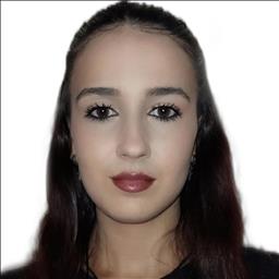 Yaiza está buscando trabajo de camarero (barman) o camarera de barra o sala en Jaén. Bares, restaurantes, cafeterías o discotecas.