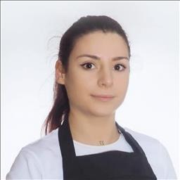 Patricia está buscando trabajo de camarero (barman) o camarera de barra o sala en Coruña, A.