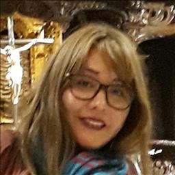 Katherine  está buscando trabajo de limpieza como limpiador o limpiadora, o camarera de pisos en un hotel u hostal en Madrid.