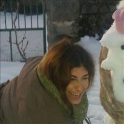 Maria dolores está buscando trabajo de camarero (barman) o camarera de barra o sala en Cantabria. Bares, restaurantes, cafeterías o discotecas.