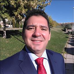 EMIRO está buscando trabajo de camarero o camarera.