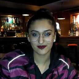 Thalía  está buscando trabajo de camarero (barman) o camarera de barra o sala en Valladolid. Bares, restaurantes, cafeterías o discotecas.
