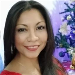 Angela sirley está buscando trabajo de limpieza como limpiador o limpiadora, camarero o camarera de pisos u otros empleos profesionales.