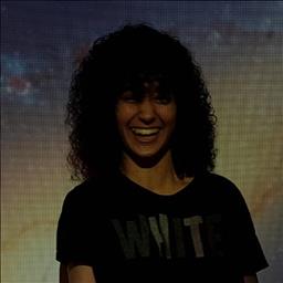 Zahra está buscando trabajo de camarero (barman) o camarera de barra o sala en Madrid. Bares, restaurantes, cafeterías o discotecas.