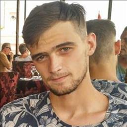 David Manel está buscando trabajo de camarero (barman) o camarera de barra o sala en Barcelona. Bares, restaurantes, cafeterías o discotecas.