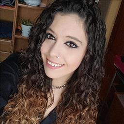 Cristina está buscando trabajo de camarero (barman) o camarera de barra o sala en Cambre.