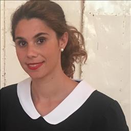 Saray está buscando trabajo de camarero (barman) o camarera de barra o sala en Sevilla. Bares, restaurantes, cafeterías o discotecas.