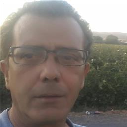 Jesús está buscando trabajo de camarero (barman) o camarera de barra o sala en Córdoba. Bares, restaurantes, cafeterías o discotecas.