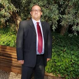José Miguel está buscando trabajo de camarero (barman) o camarera de barra o sala en Valladolid. Bares, restaurantes, cafeterías o discotecas.