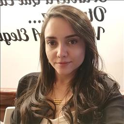 Eliana  está buscando trabajo de camarero (barman) o camarera de barra o sala en Madrid. Bares, restaurantes, cafeterías o discotecas.