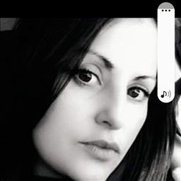 Teresa está buscando trabajo de limpieza como limpiador o limpiadora, camarero o camarera de pisos u otros empleos profesionales.