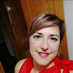 Derlinda está buscando trabajo de limpieza como limpiador o limpiadora, camarero o camarera de pisos u otros empleos profesionales.