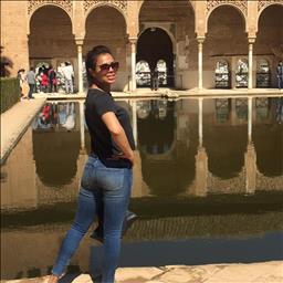 Jhoana está buscando trabajo de camarero (barman) o camarera de barra o sala en Madrid. Bares, restaurantes, cafeterías o discotecas.