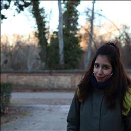 Alba está buscando trabajo de camarero (barman) o camarera de barra o sala en Madrid. Bares, restaurantes, cafeterías o discotecas.