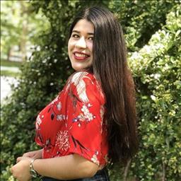 Rocio está buscando trabajo de camarero (barman) o camarera de barra o sala en Madrid. Bares, restaurantes, cafeterías o discotecas.